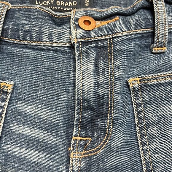 Lucky Brand Denim Patch Pocket Short Sz 8/29 Inseam 2.5" EUC - Picture 11 of 14